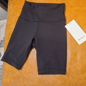 NWT Lululemon wunder train short 8"